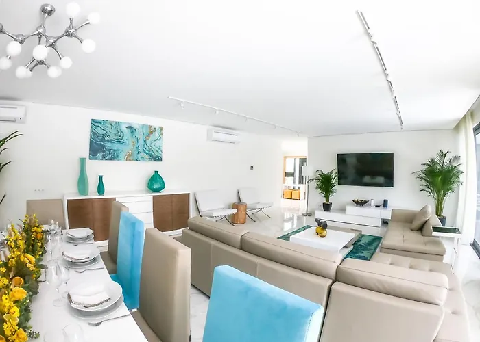 Luxury Aleana * 포티마오