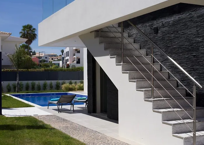 Luxury Aleana Вілла Портіман